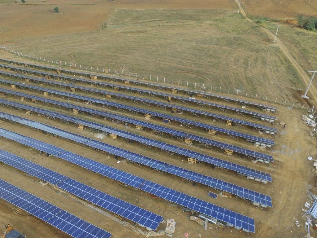 Field layout of the panel arrays