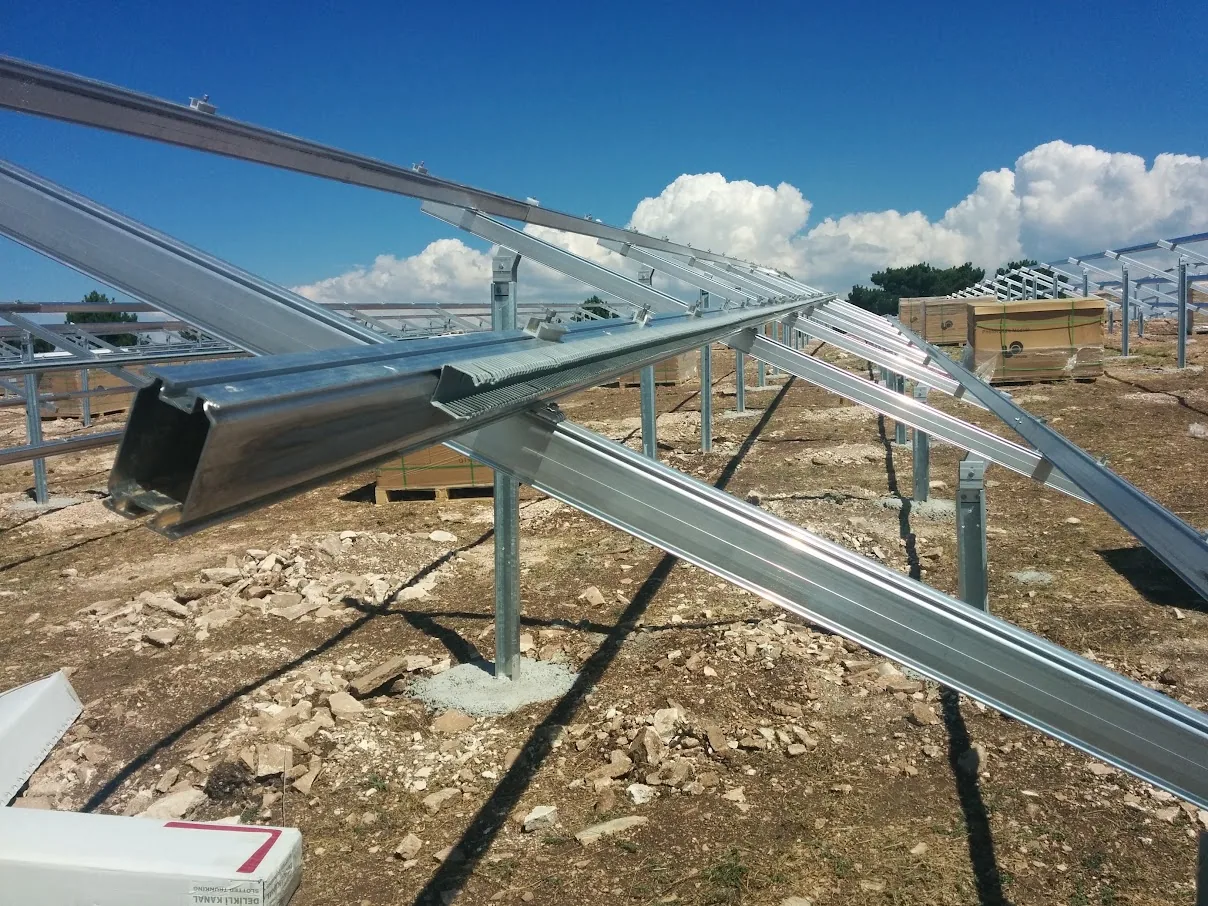 Solar mounting structure detail