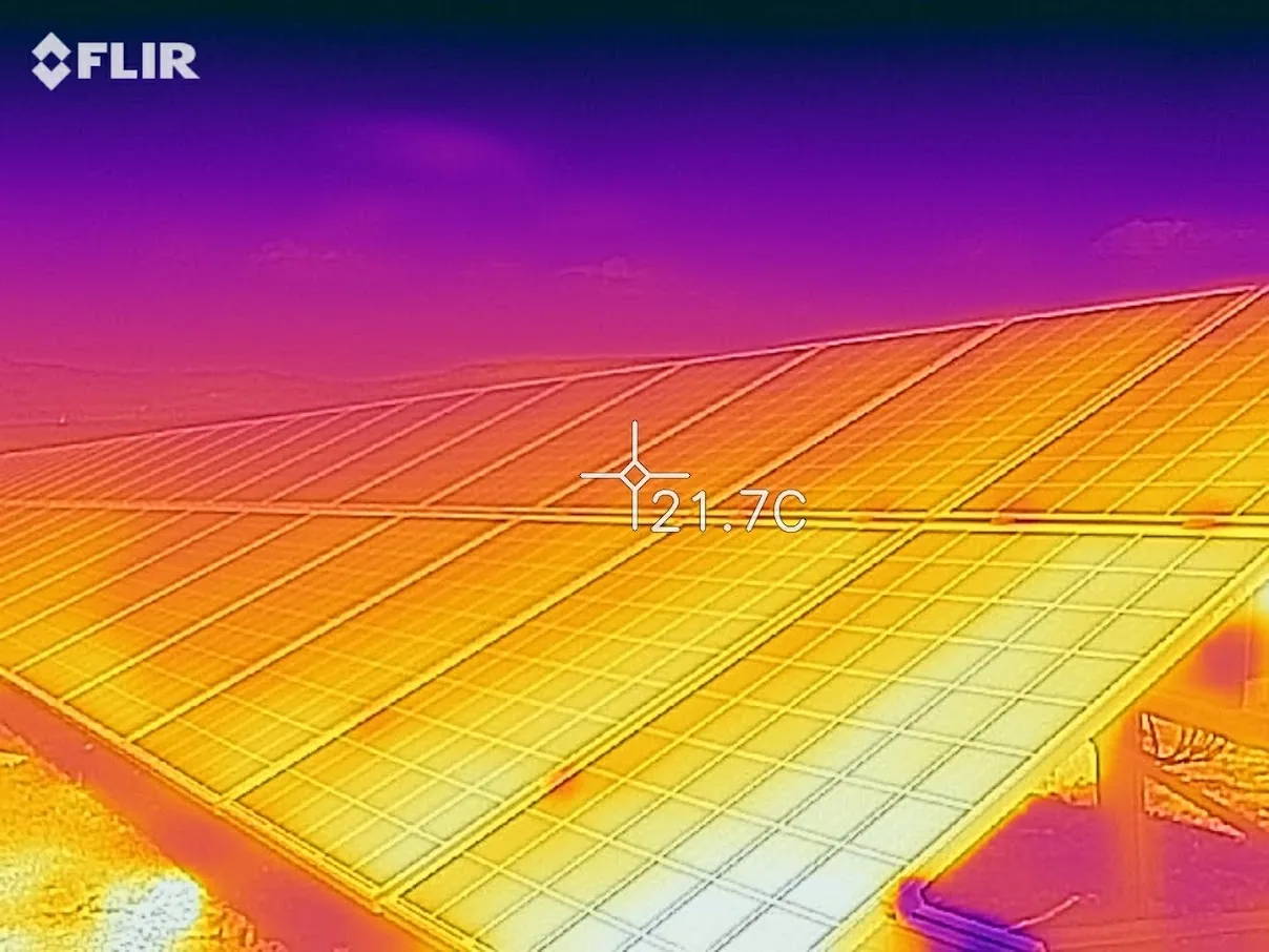 Thermal field inspection of solar panels